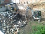 demolice části budovy